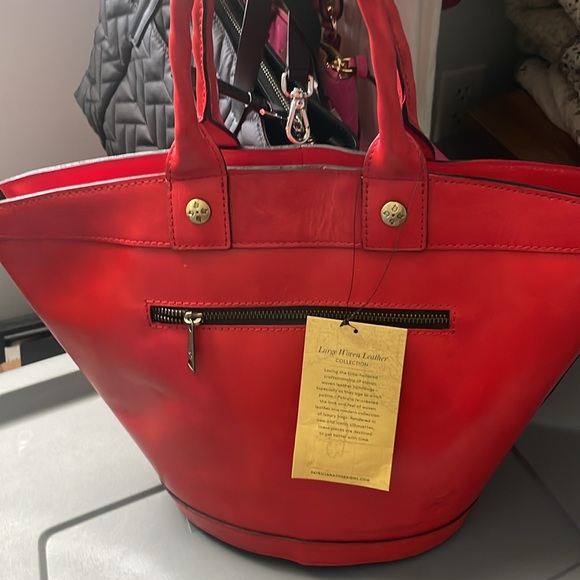 Patricia Nash Red Woven Tote Bag - Picture 3 of 8